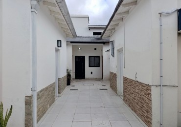 VENTA PH 1 AMBIENTE CON DEPENDENCIA EN PARQUE LURO