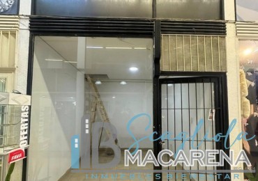 VENTA LOCAL COMERCIAL EN GALERIA LURO